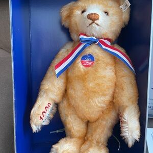 Steiff Alice Bear, 1993 limited edition, 836/5000 collectible NIB